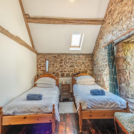 Haytongate Barn Villa Walton  Buitenkant foto
